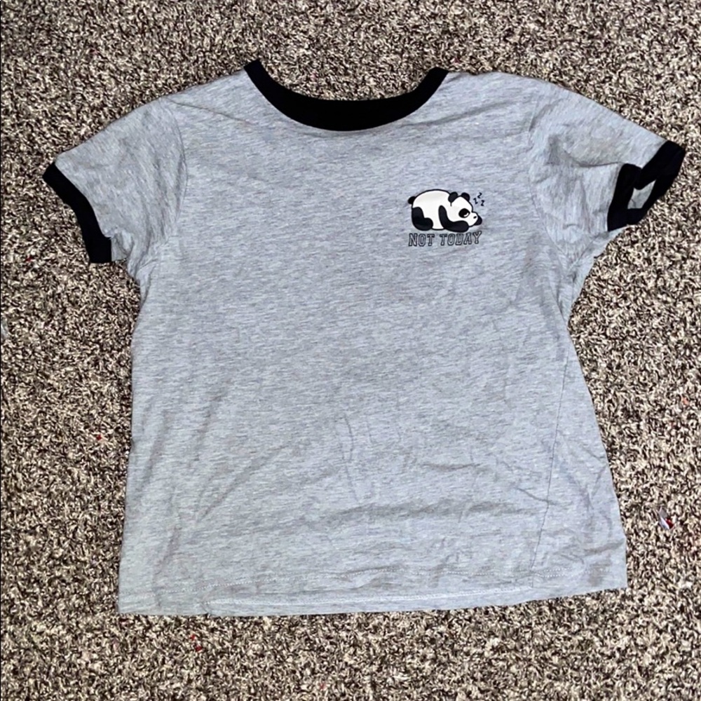 im selling this because it is to small on me now